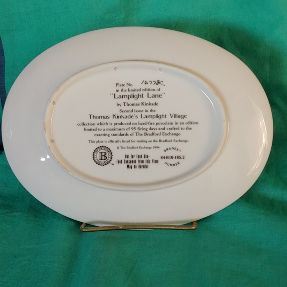 Thomas kinkade Lamplight Lane plate - Picture 2 of 3